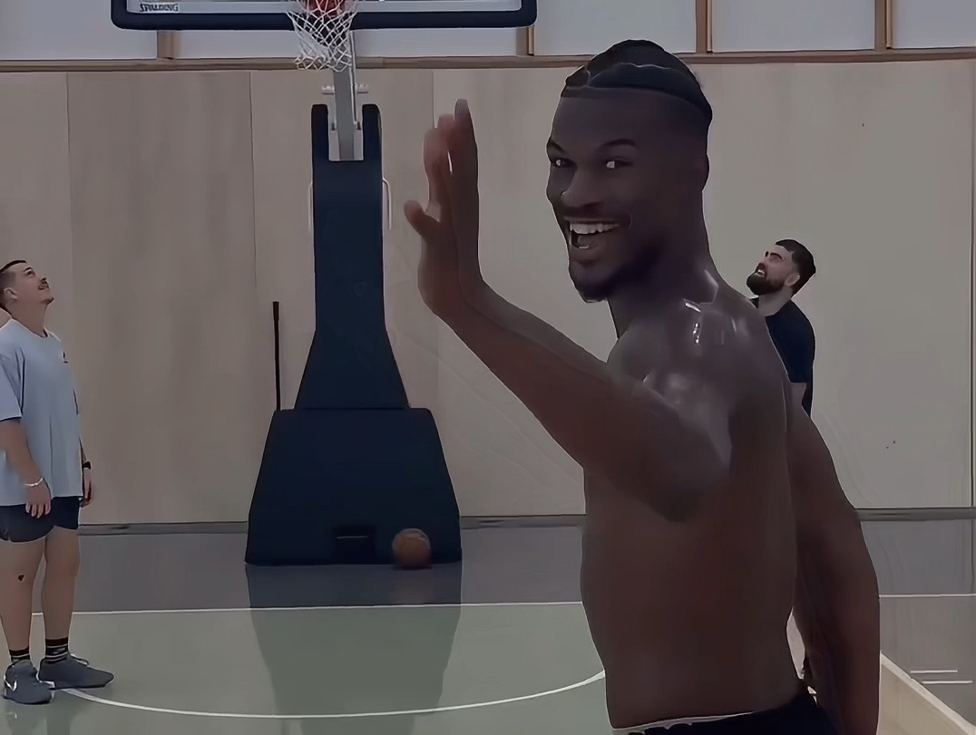 加强三分远距离投篮训练!期待下赛季的改变!距离巴特勒来中国还有9天!