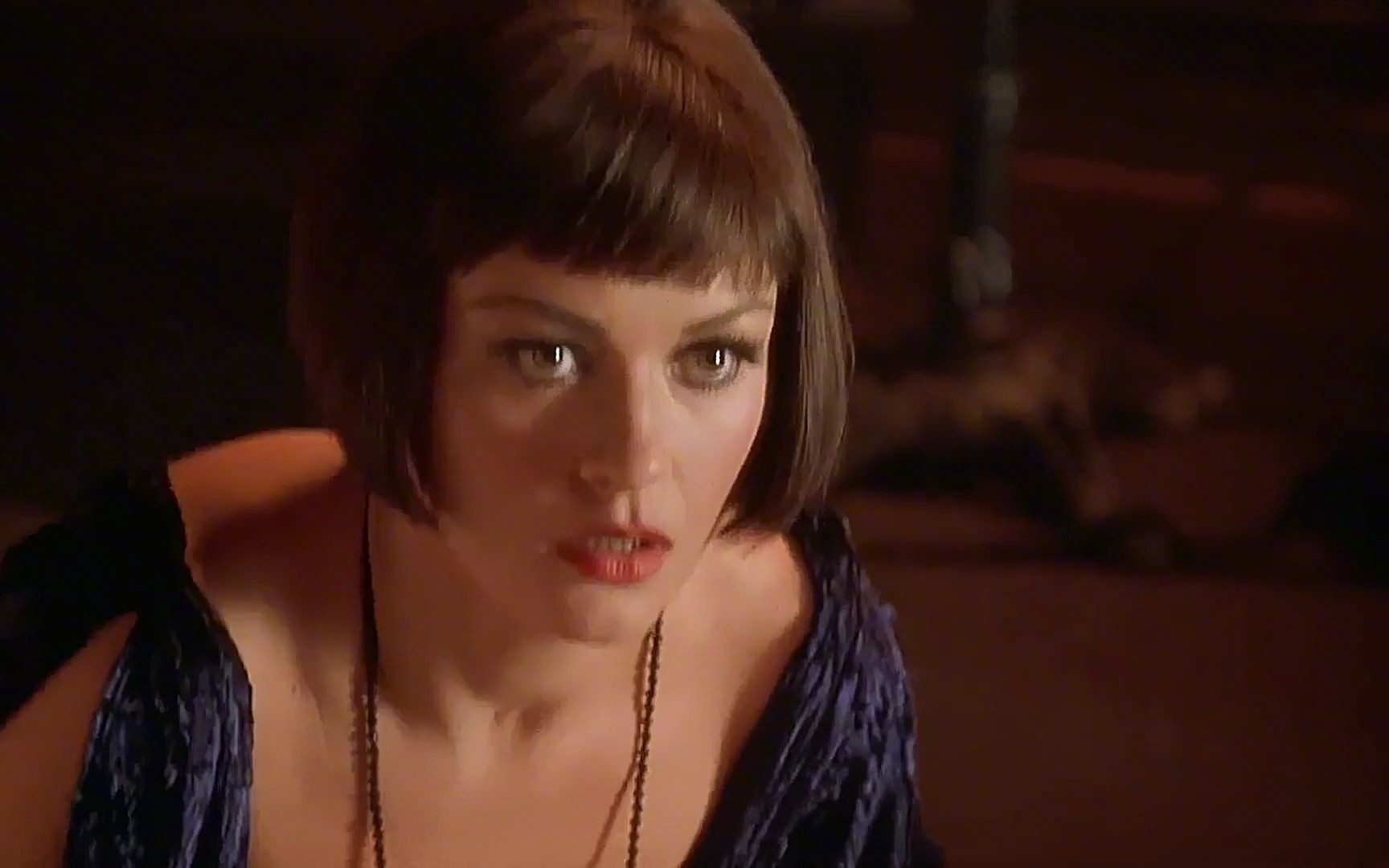 凯瑟琳泽塔琼斯美艳性感古典野性兼备的英伦尤物