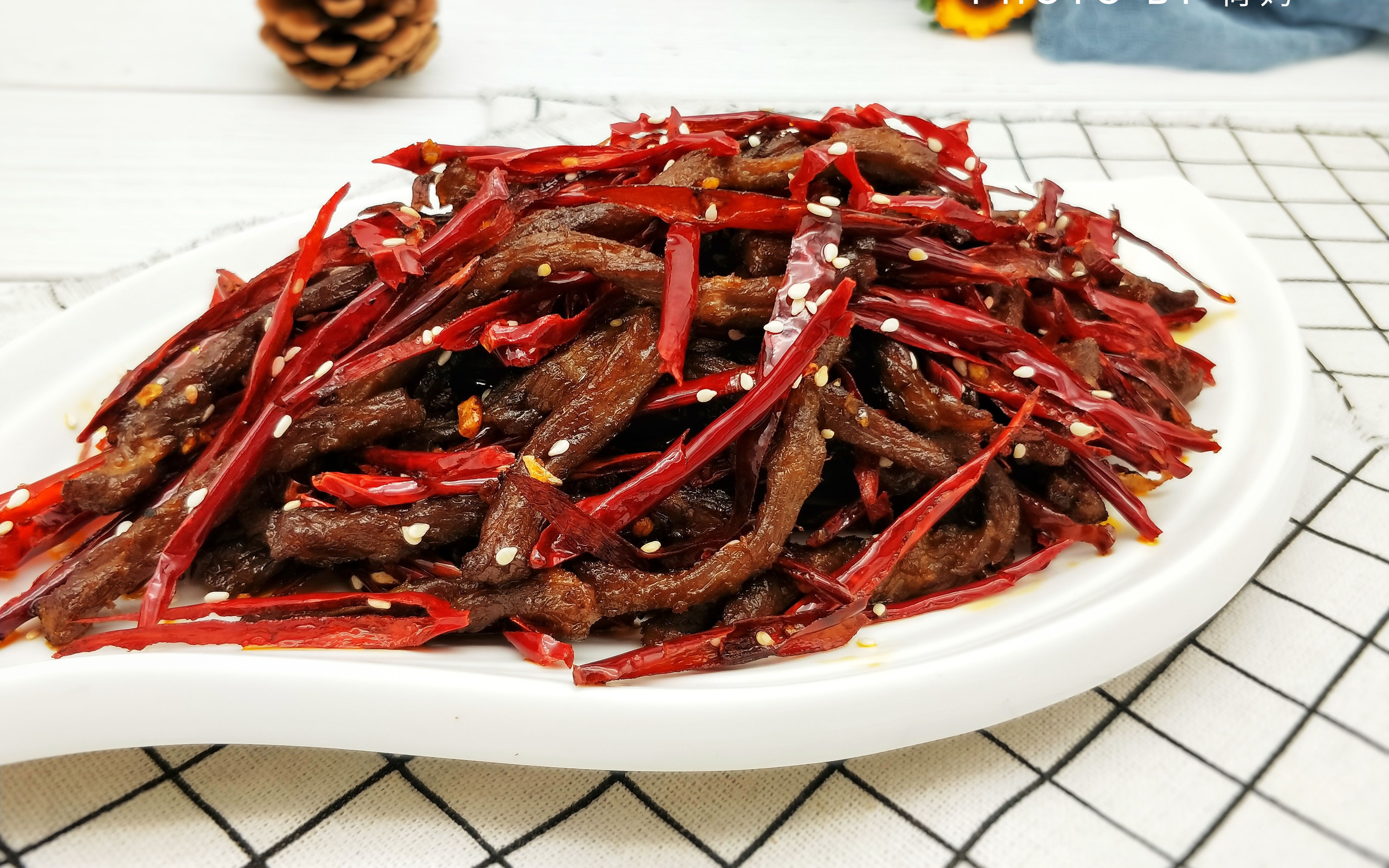 香辣牛肉干:教你在即做冷吃牛肉,香辣有嚼劲,下酒零嘴都不错