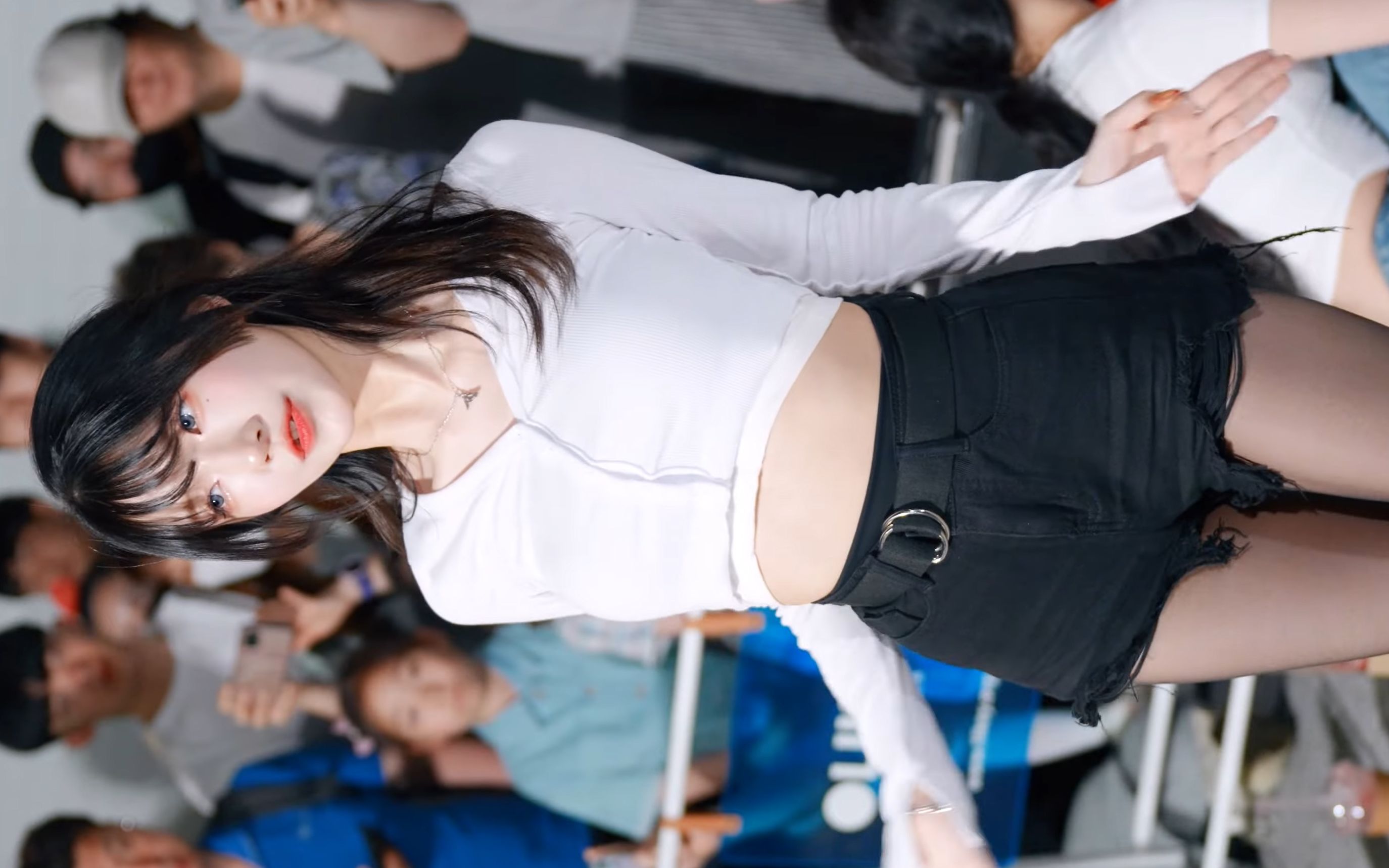 [4k] 徐英(clock) - feel my rhythm(red velvet) 弘大游击路演