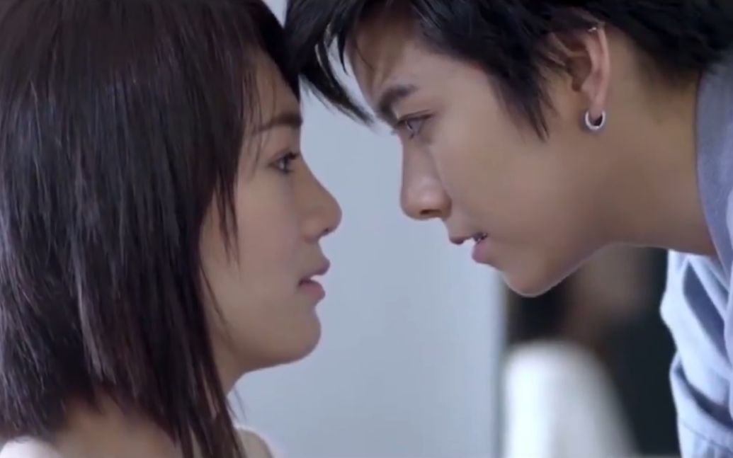 好紧张帅t要亲我电影想爱就爱25