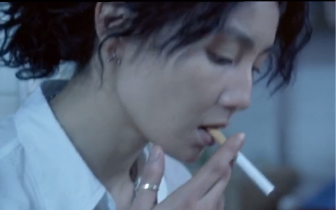 张曼玉| smoking哔哩哔哩bilibili