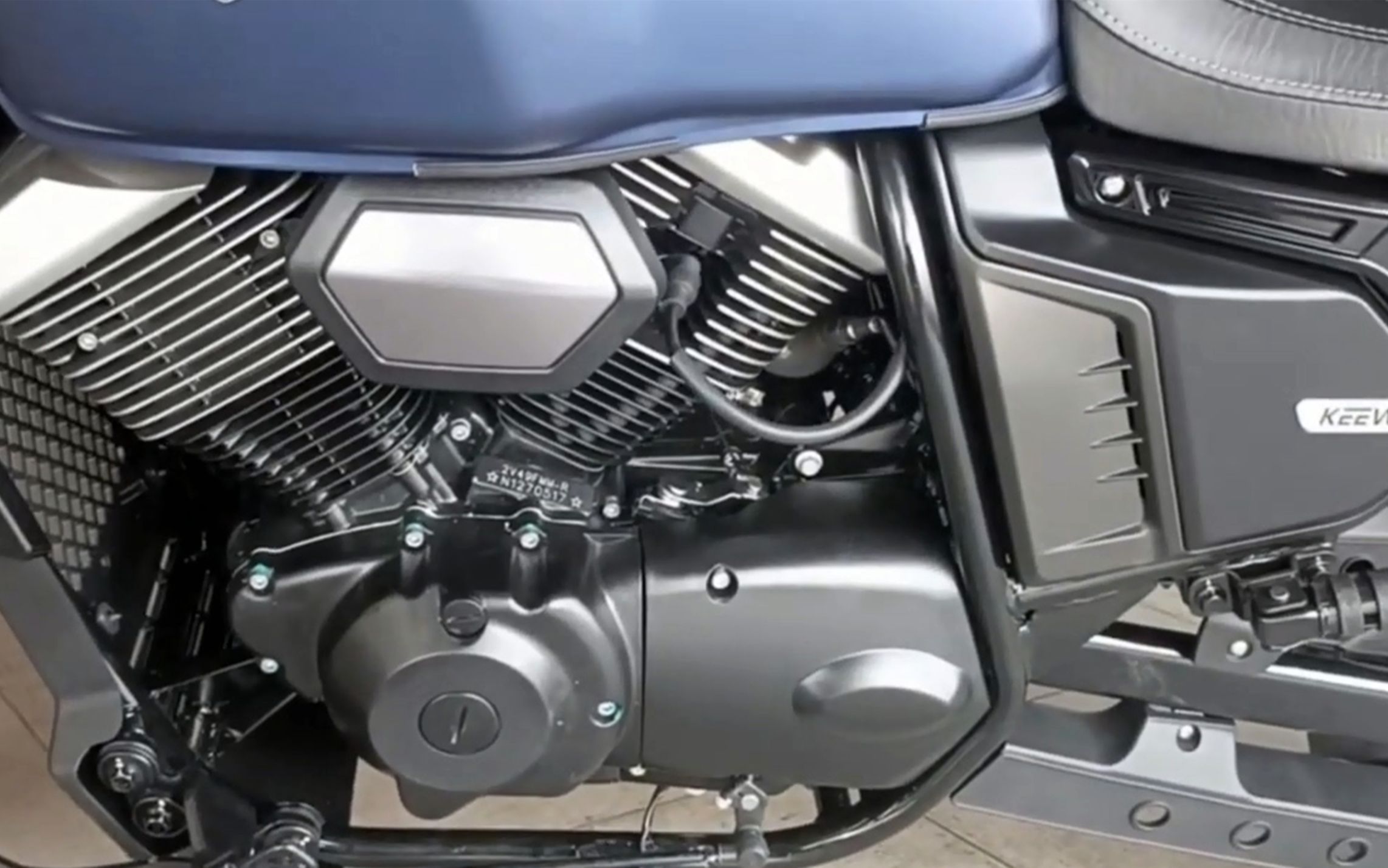 钱江凯威巡航小太子,排量250,颜值担当,配abs,摩旅代步怎样?