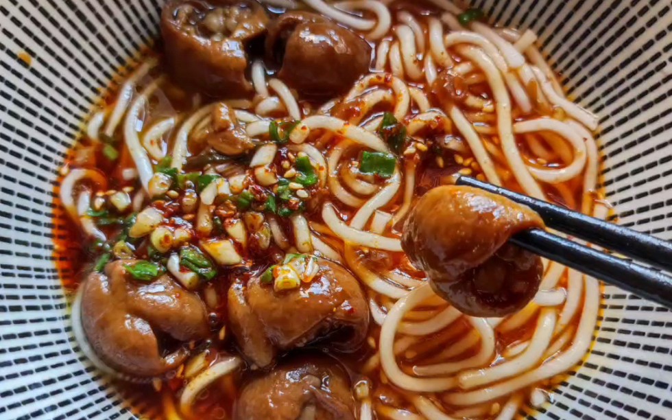 自制酸辣肥肠粉