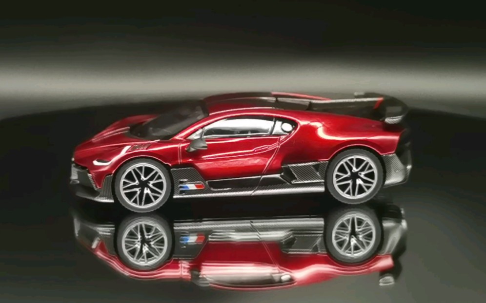 minigt 503,布加迪 divo,金属红