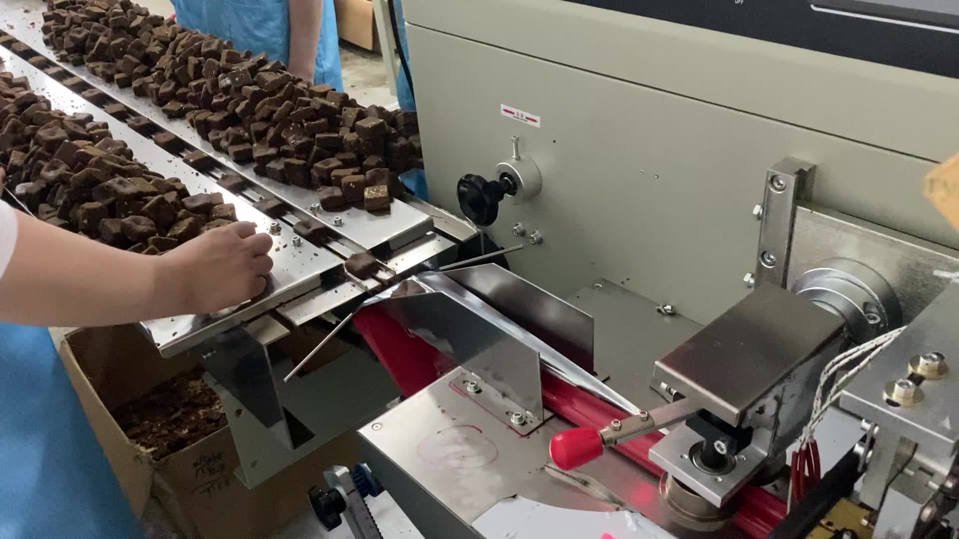 袋装红糖包装机全自动黑糖包装机手工红糖包装设备姜糖包装机_哔哩