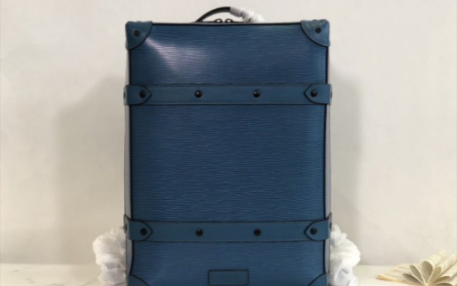 lv monogram 涂层帆布 softunk 小号双肩包细节图视频】