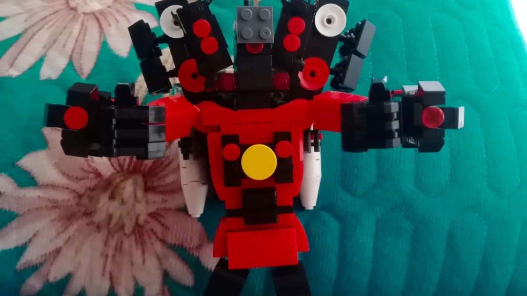 泰坦音响人乐高版破15个人看猪教程