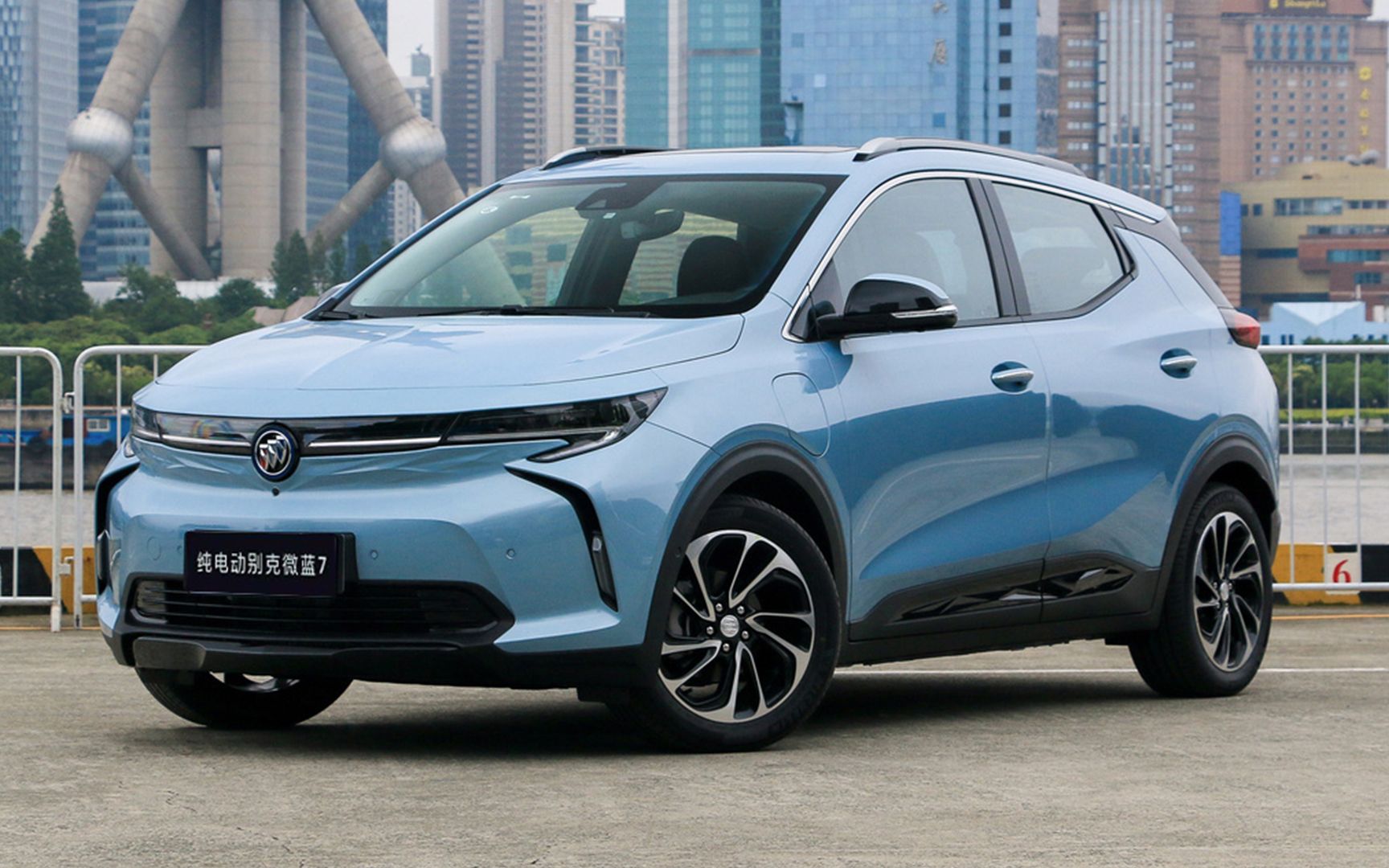 别克首款纯电动suv—微蓝7来了,长续航,大空间,售价不到20万_哔哩哔哩
