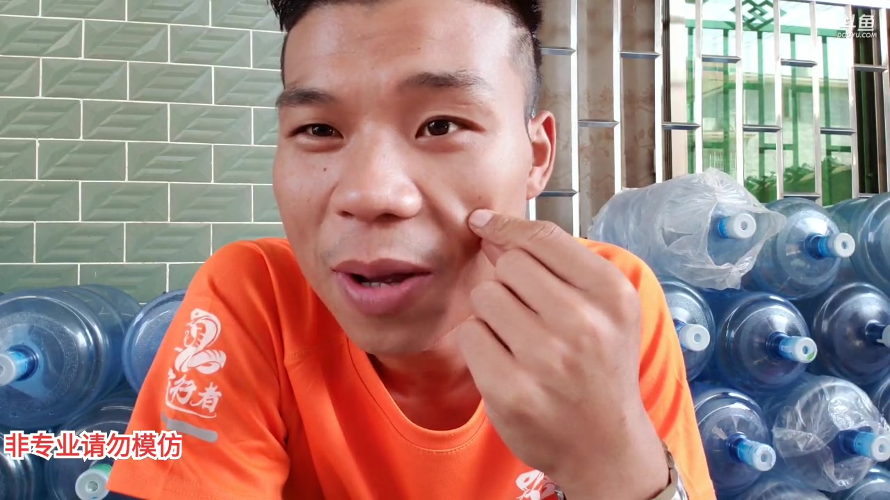 蛇类科普蛇哥直播录像2019100211时46分13时55分连麦任务过下