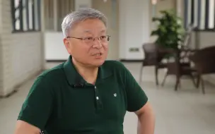 Video herunterladen: 专访阎学通：拜登给中国带来的压力更大