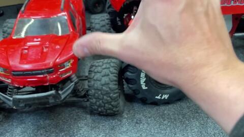 疯狂的m2c Xmaxx构建和疯狂的bash 哔哩哔哩 疯狂的m2c Xmaxx构建和疯狂的bash 哔哩哔哩