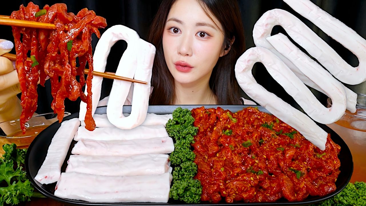 [ONHWA] 冻结的牛骨髓 + 生牛肉 咀嚼音!