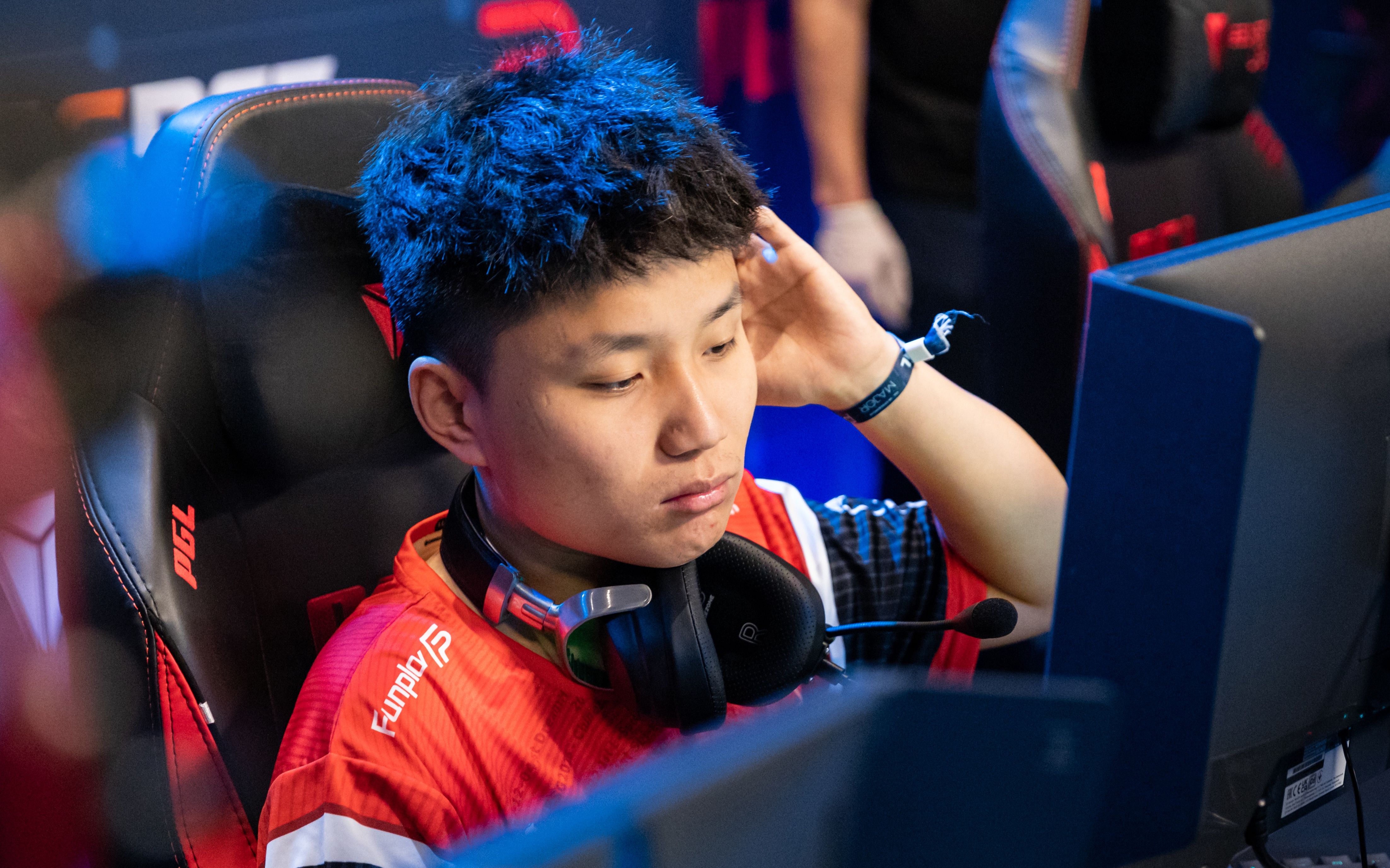 天禄dank1ng枪械全能五杀og!