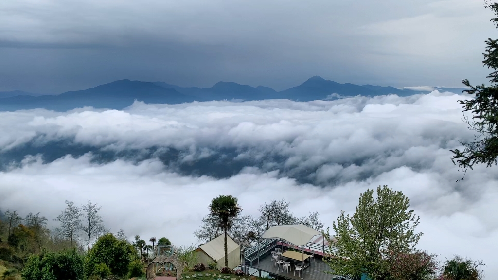 茨竹坝云海,竹境云屋观赏处,欢迎大家来云南文山州麻