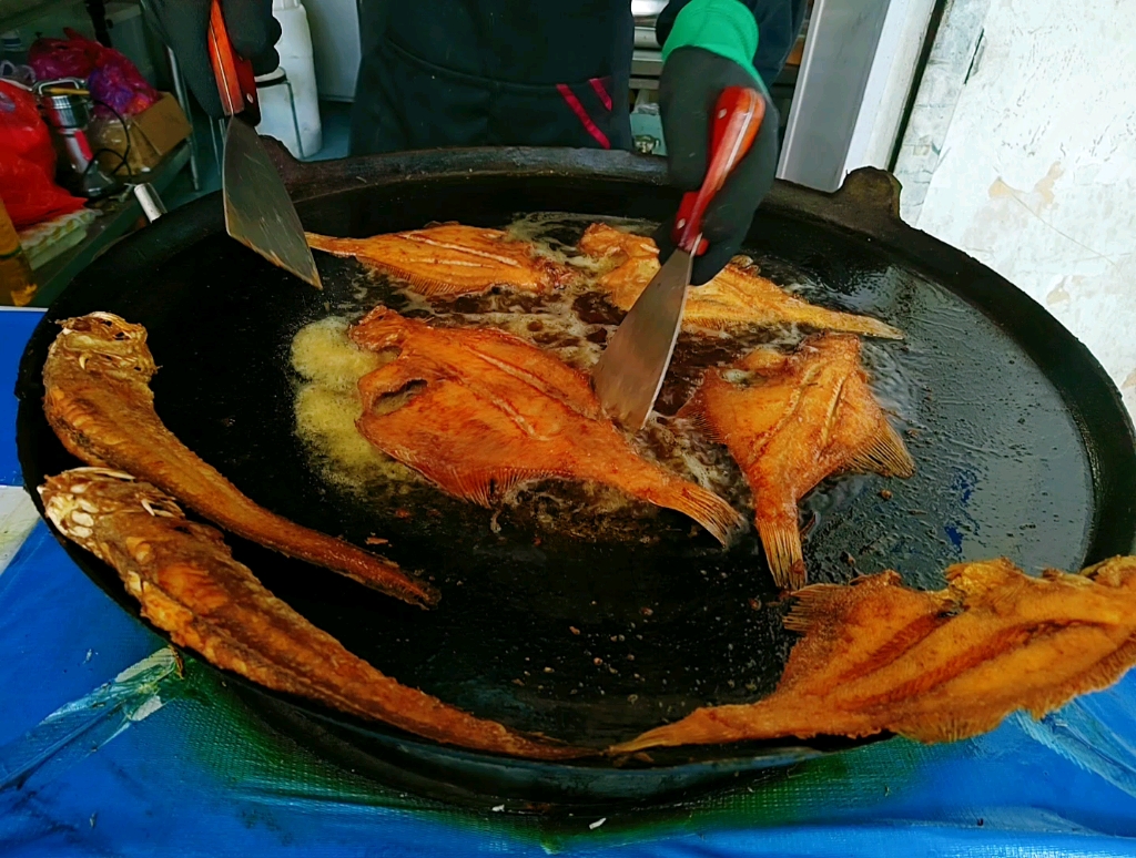 香煎凤尾鱼,香煎深海鱼