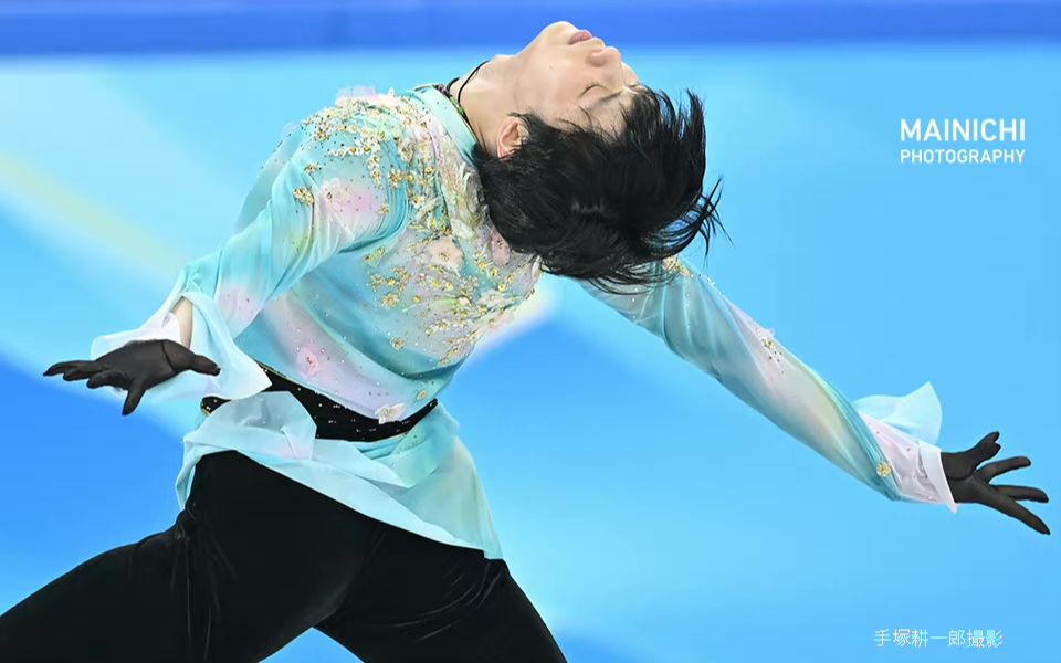 羽生結弦vivalavida羽生結弦就像他的3a一樣永遠向前