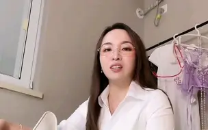 Download Video: 眼镜少妇徐娘半老风韵犹存