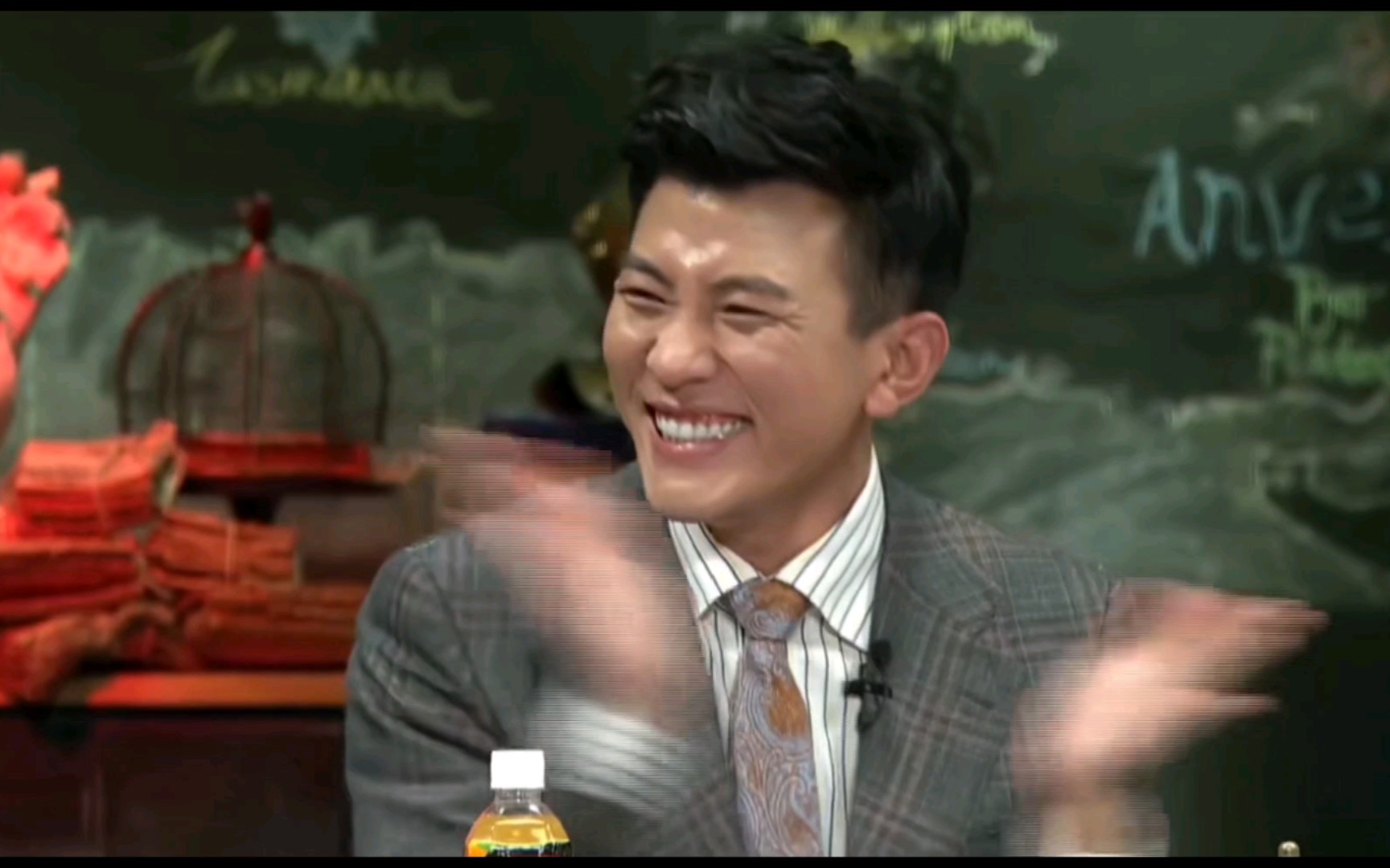 非正式会谈第二季未播花絮当扬扬向大左哥借钱大左哥会如何回答呢