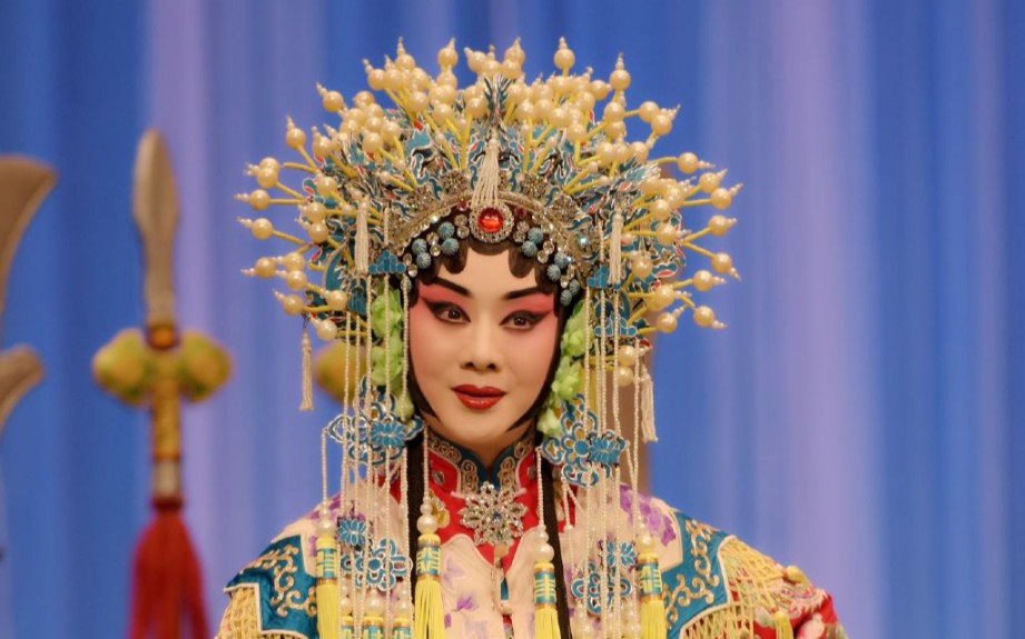 【李胜素】20191103深圳大剧院《龙凤呈祥》谢幕_哔哩哔哩 (゜-゜)つ