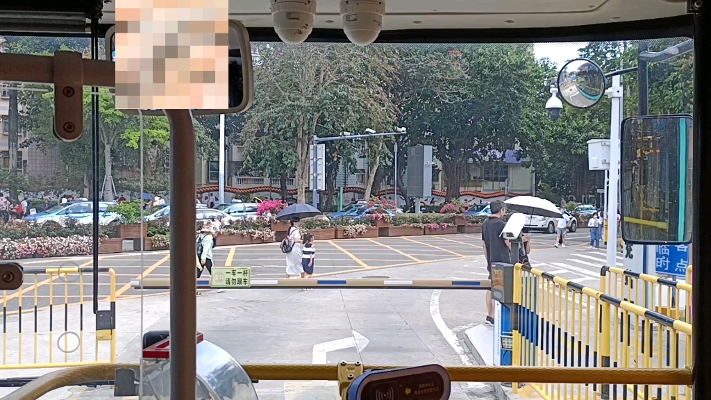 原速原声深圳公交220路仙湖植物园总站仙湖路地铁站区间前方展望