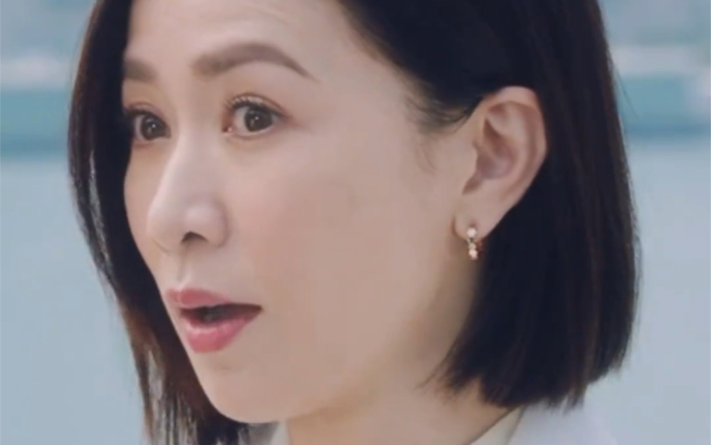 和领导打盘麻将,心眼子得比麻将还多!#新闻女王 #佘诗曼