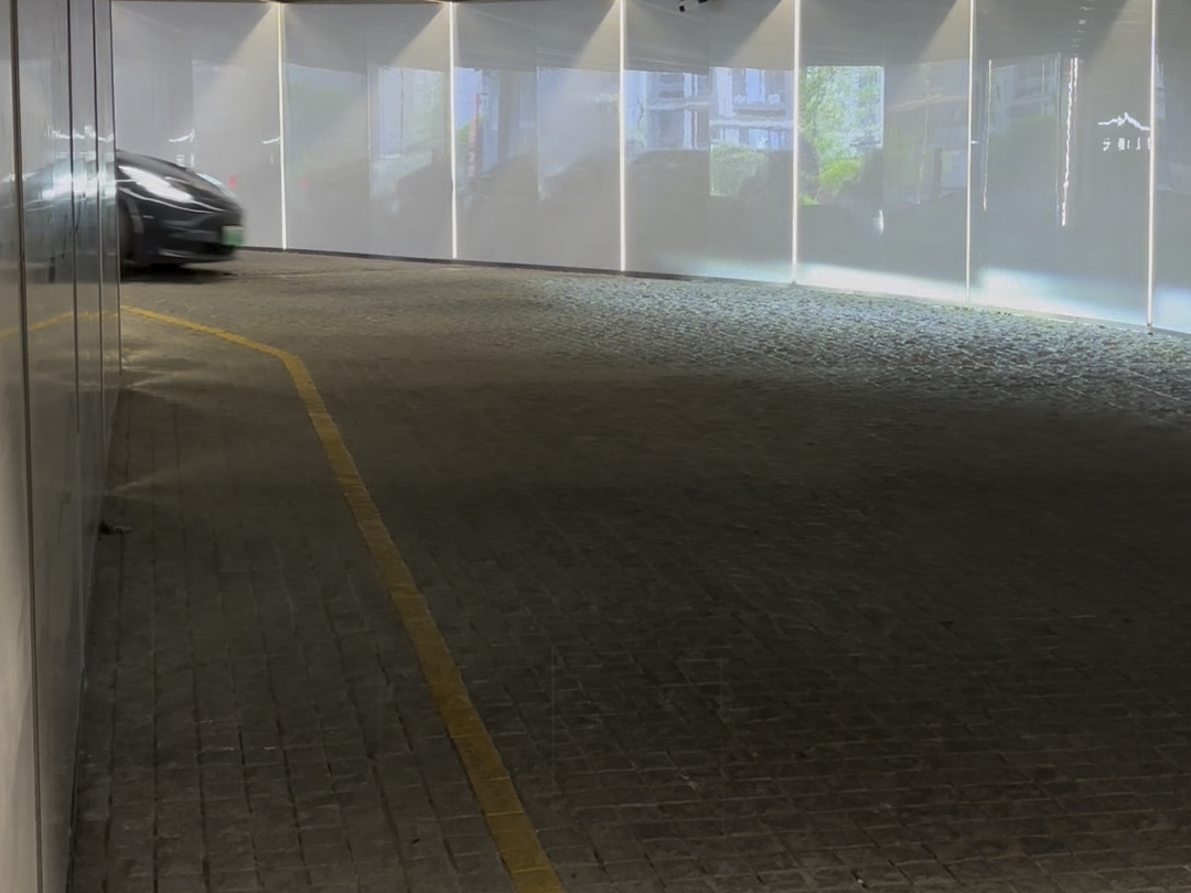 车库出入口如何做流光灯带演示#物联网灯#智能照明#感应灯#地下车库