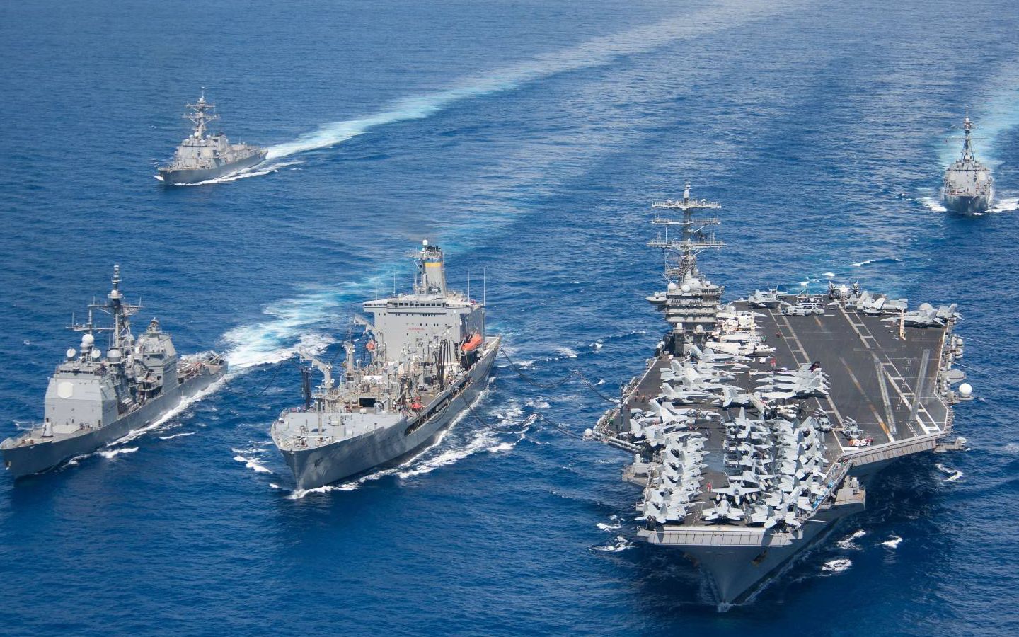 中国海军与美国海军实力对比两者差距明显局座说出了大实话