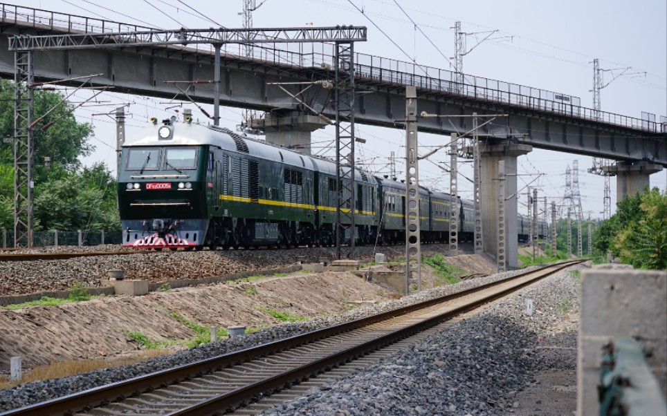 df11z-0005牵引宝津特快来回通过津山京沪铁路交汇处