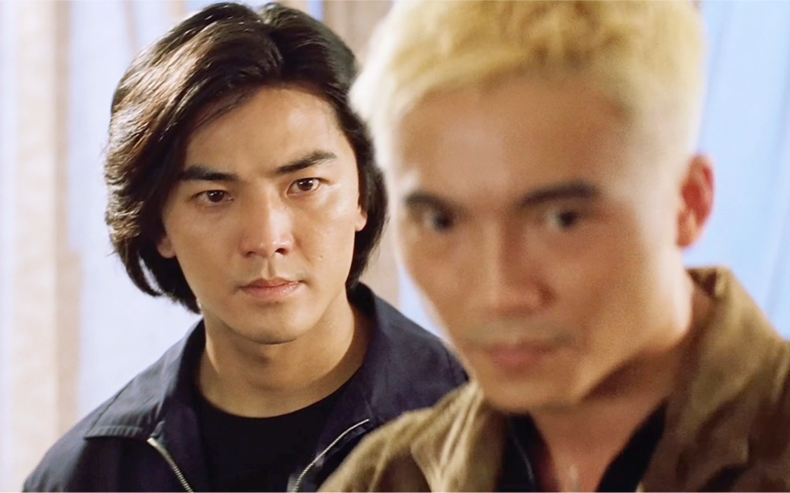 【新英雄本色】浩南被老大出卖,和常威街头火拼