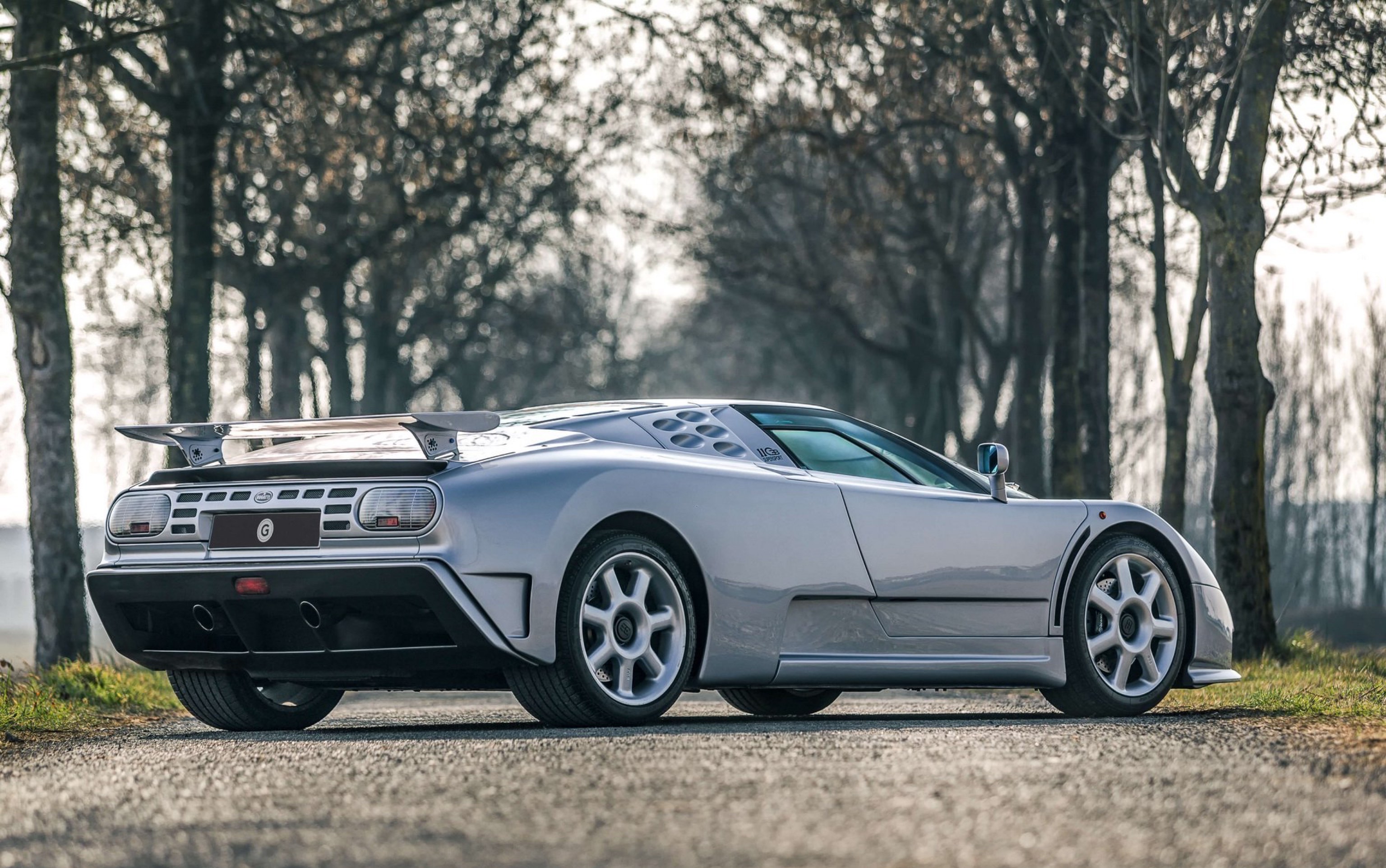 布加迪eb110多人下