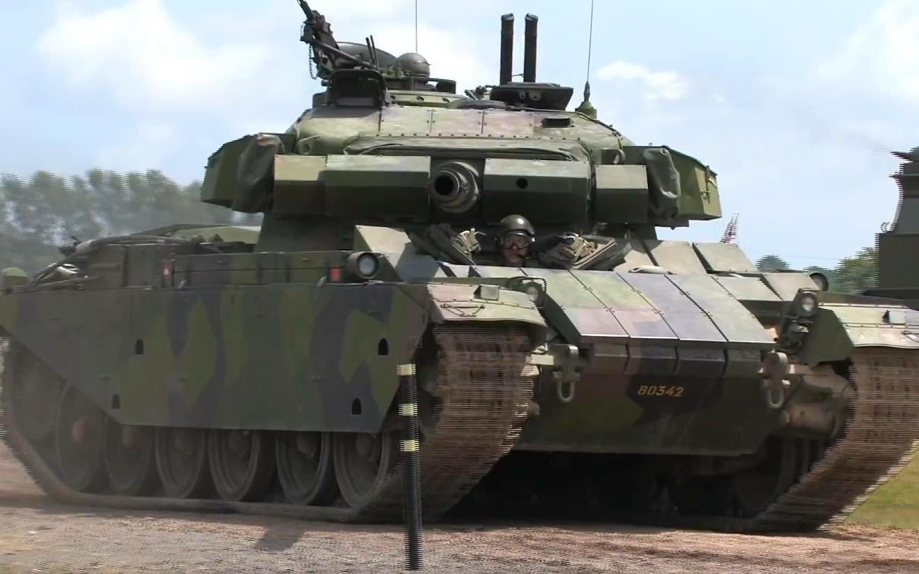 瑞典百夫长最终改进型strv105c百夫长mkx