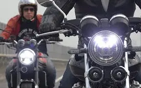 川崎Z900RS vs 本田CB1100RS 对比评测【Moto7】