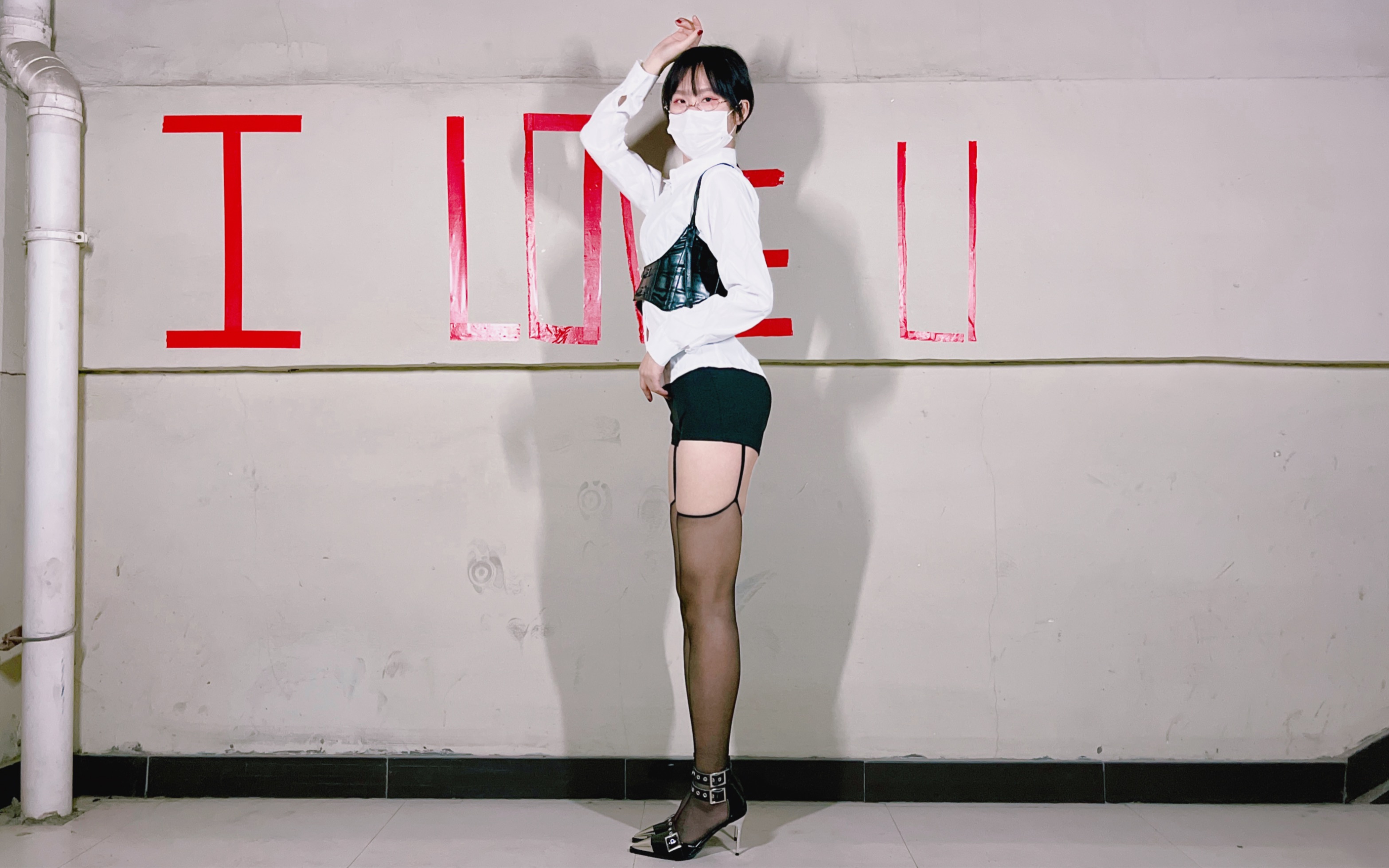 【4k】我也想控制自己,但是她向我比心耶!i love you exid