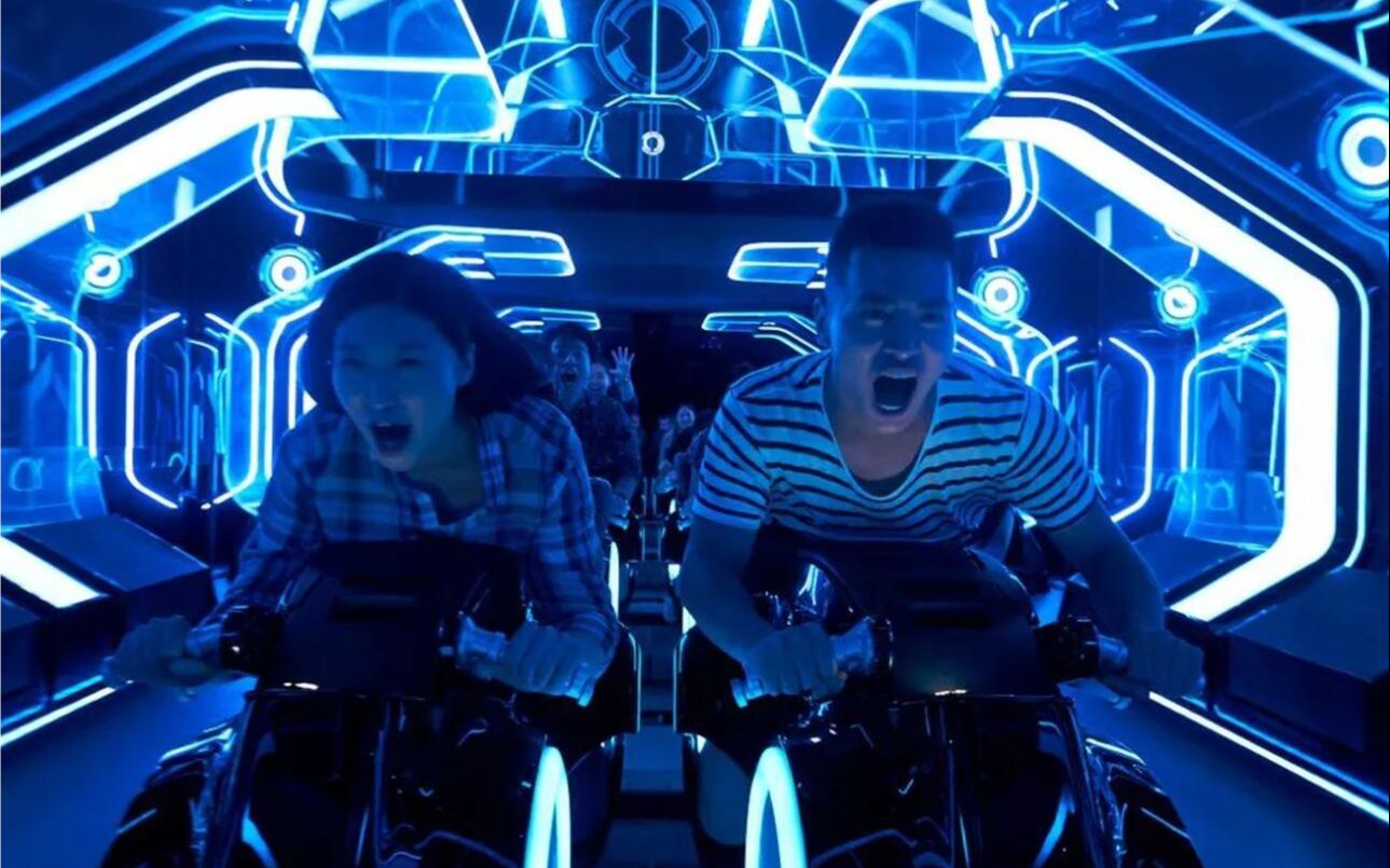 迪士尼游玩-极速光轮