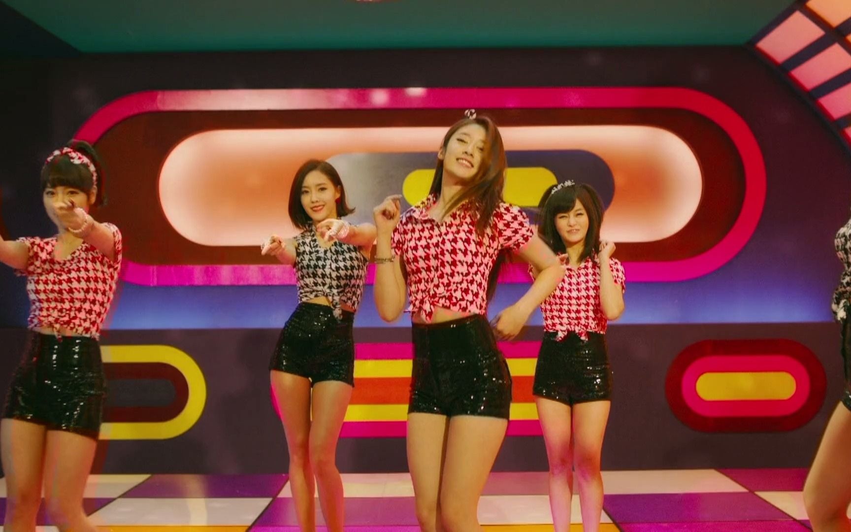 t-ara_roly poly(日文舞蹈版)_哔哩哔哩 (゜-゜)つロ 干杯~-bilibili