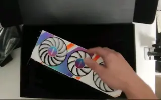 星河漫步里游泳的鲨鱼