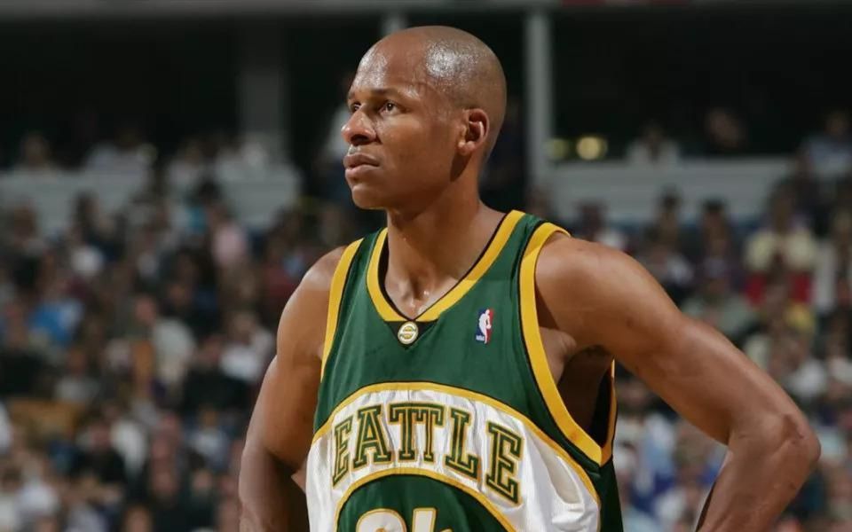 霜语专栏最强nba雷阿伦观察队友联手封杀麦迪3分