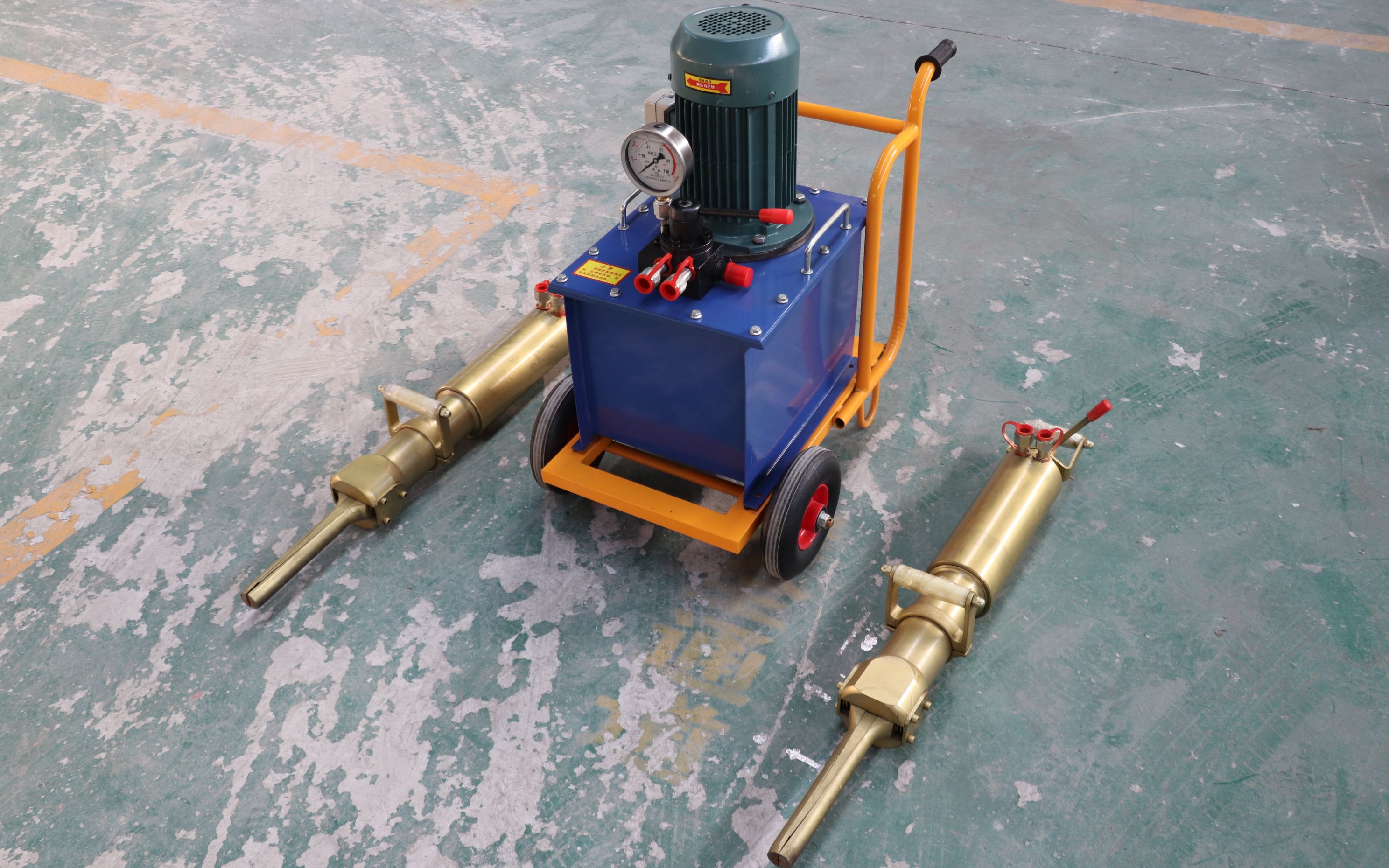 劈裂机 岩石劈裂机 液压劈裂机 劈裂枪 劈裂棒 分裂机