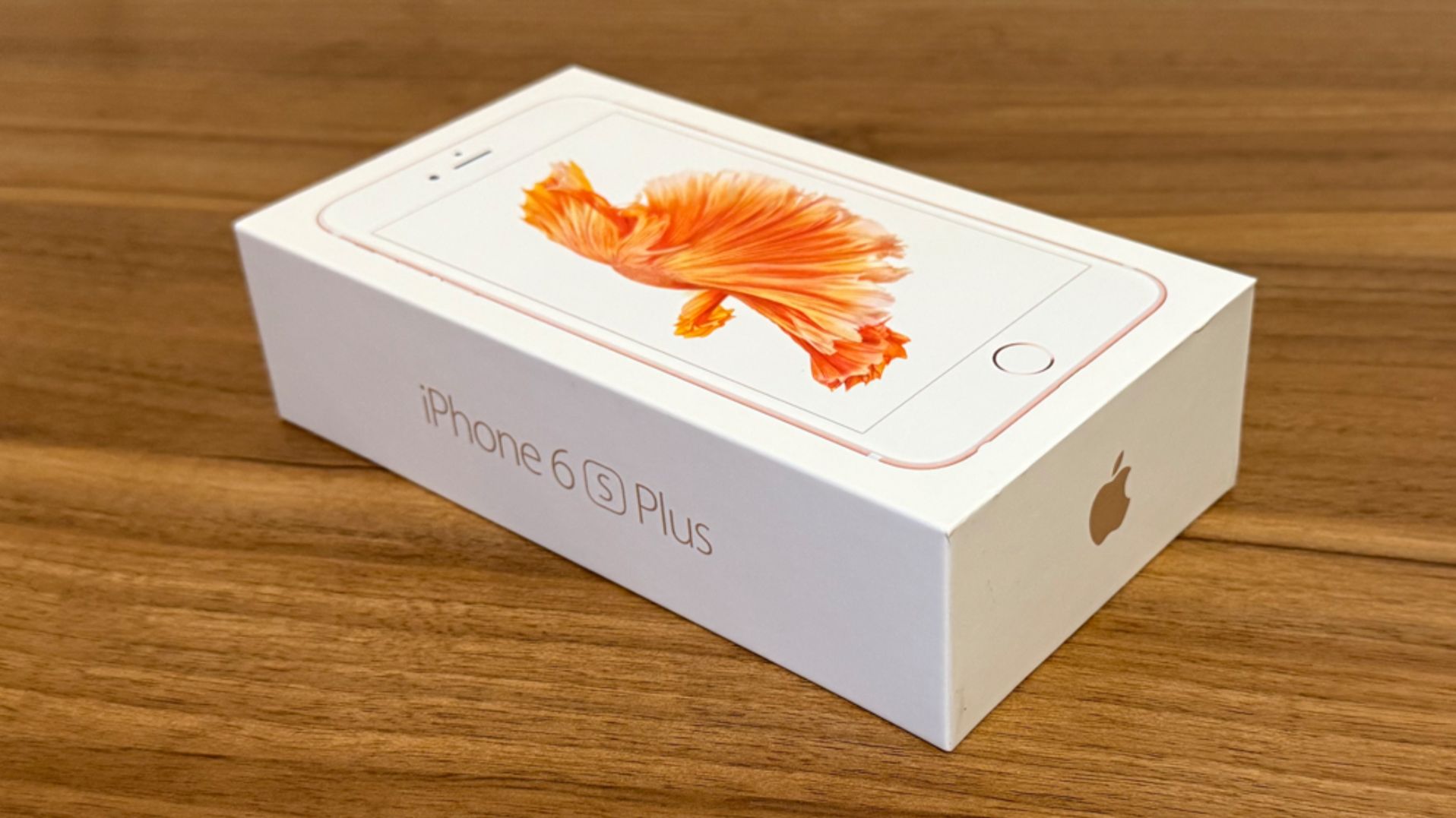 与 iPhone 6s 十年之约 , 拆封一台全新 iOS9 系统的 iPhone 6s Plus