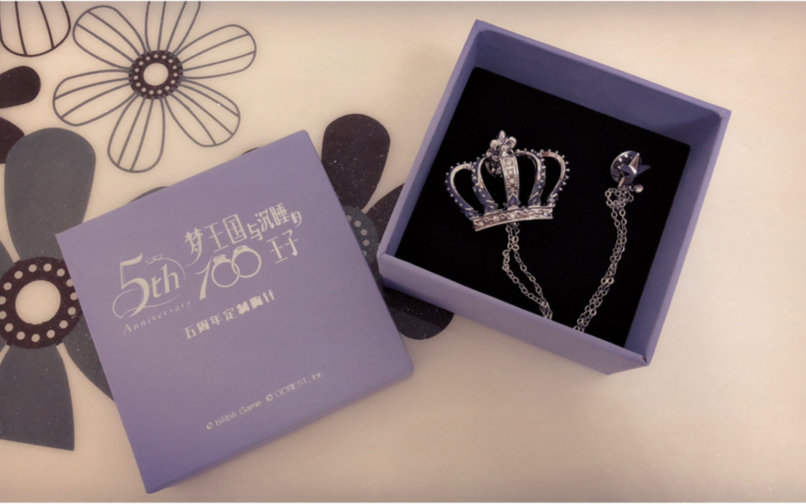 梦100五周年定制胸针开箱