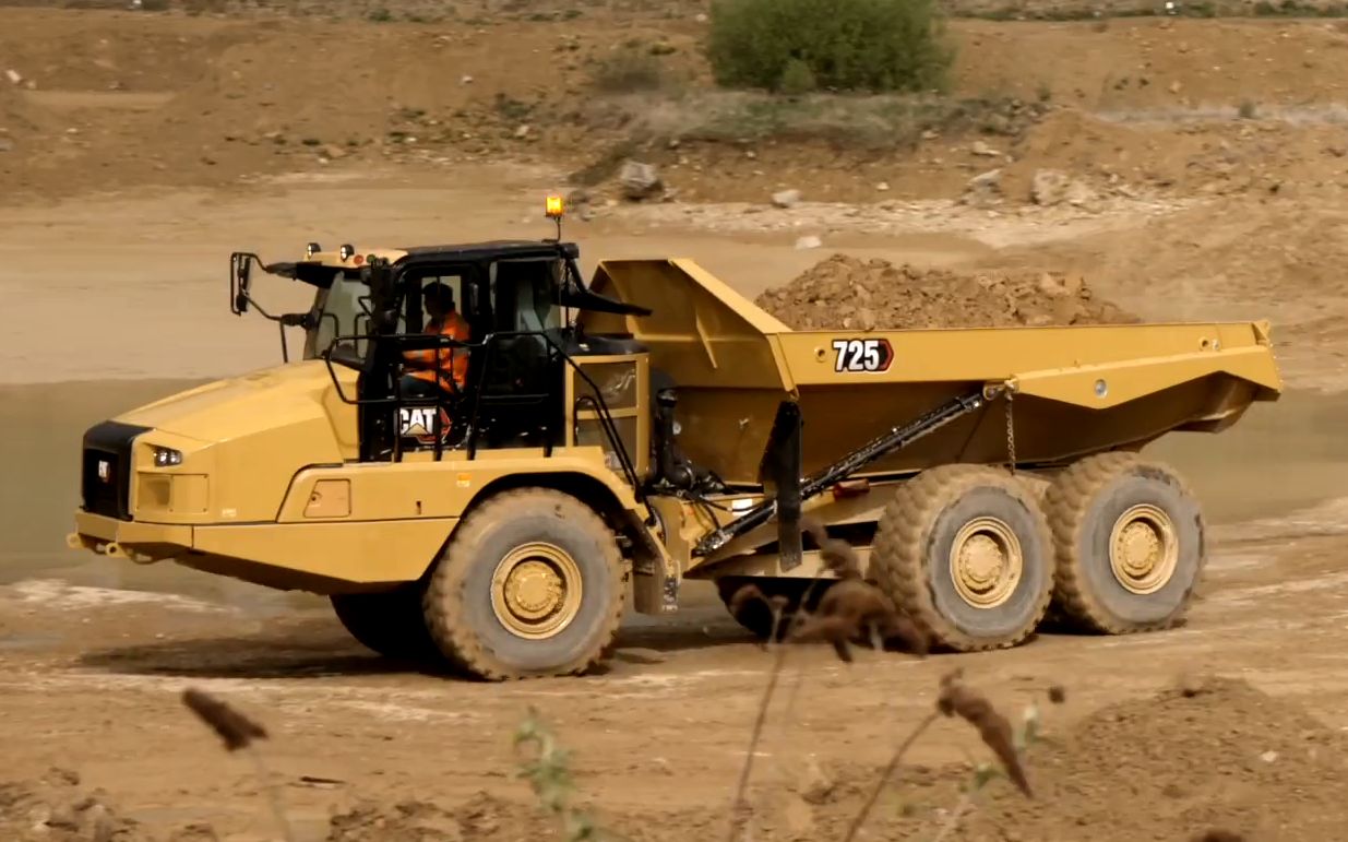卡特彼勒cat725铰卡自卸车