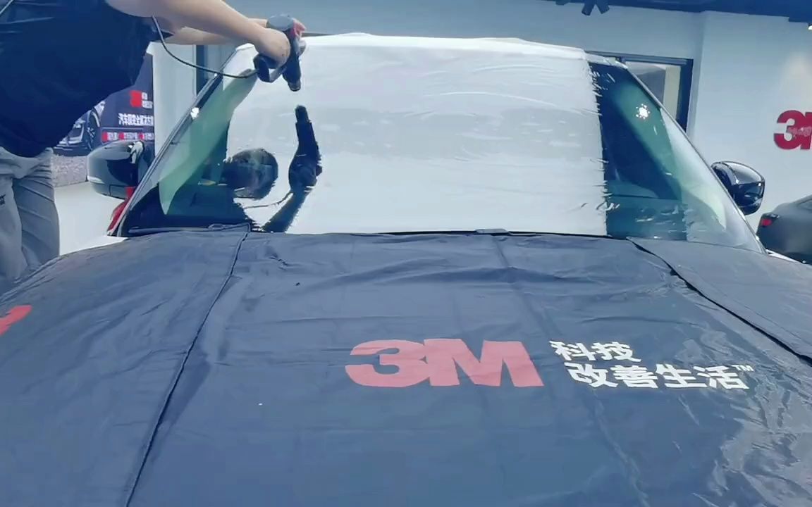 南宁3m隔热膜 南宁3m授权店 路虎揽胜贴膜案例