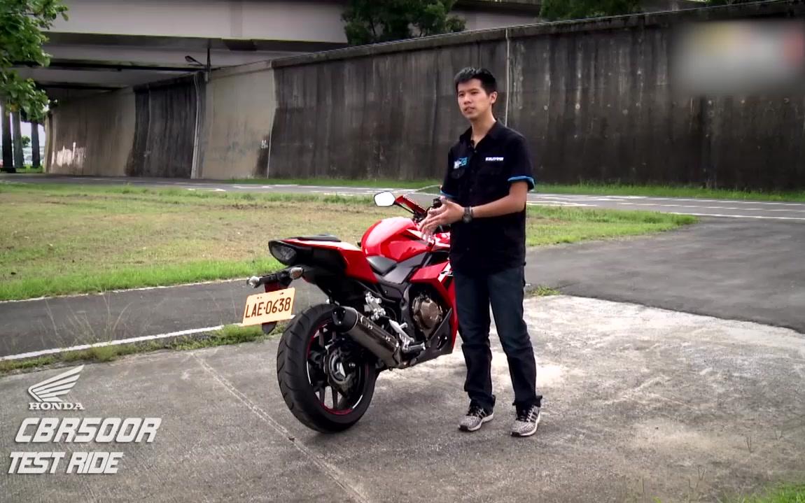 Honda CBR500R运动的外观 近乎完美的车架结构哔哩哔哩bilibili