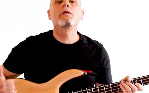 harmonic shape minor arpeggio on bass _shorts