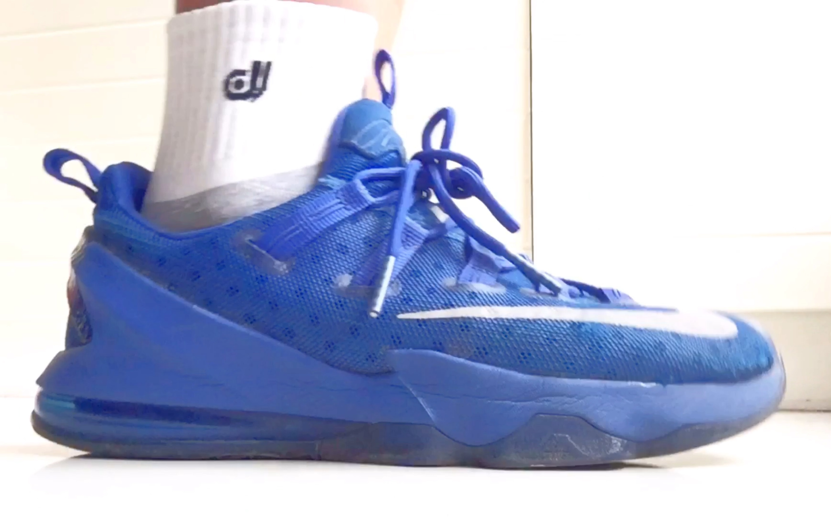 nike 詹姆斯lebron 13 low低帮缓震