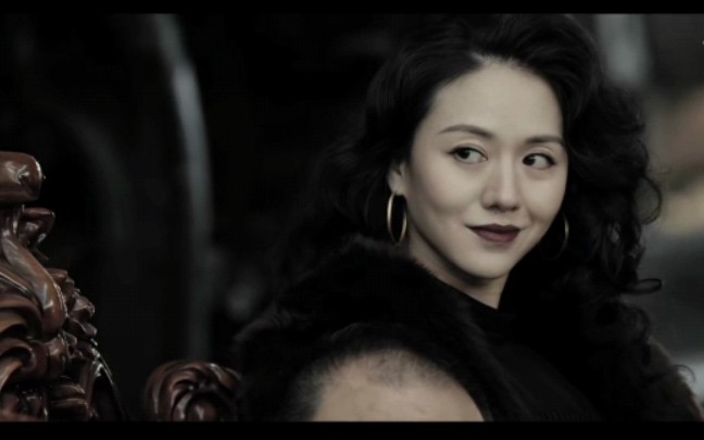 这么漂亮的女老大竟然不火这电视剧也好看呀三叉戟