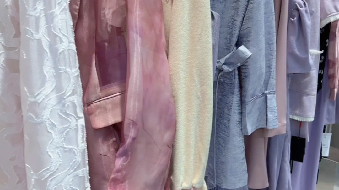 顶奢品牌安娜贝拉华伦天奴23春夏款模特同款,高端女装特卖场走份,品牌