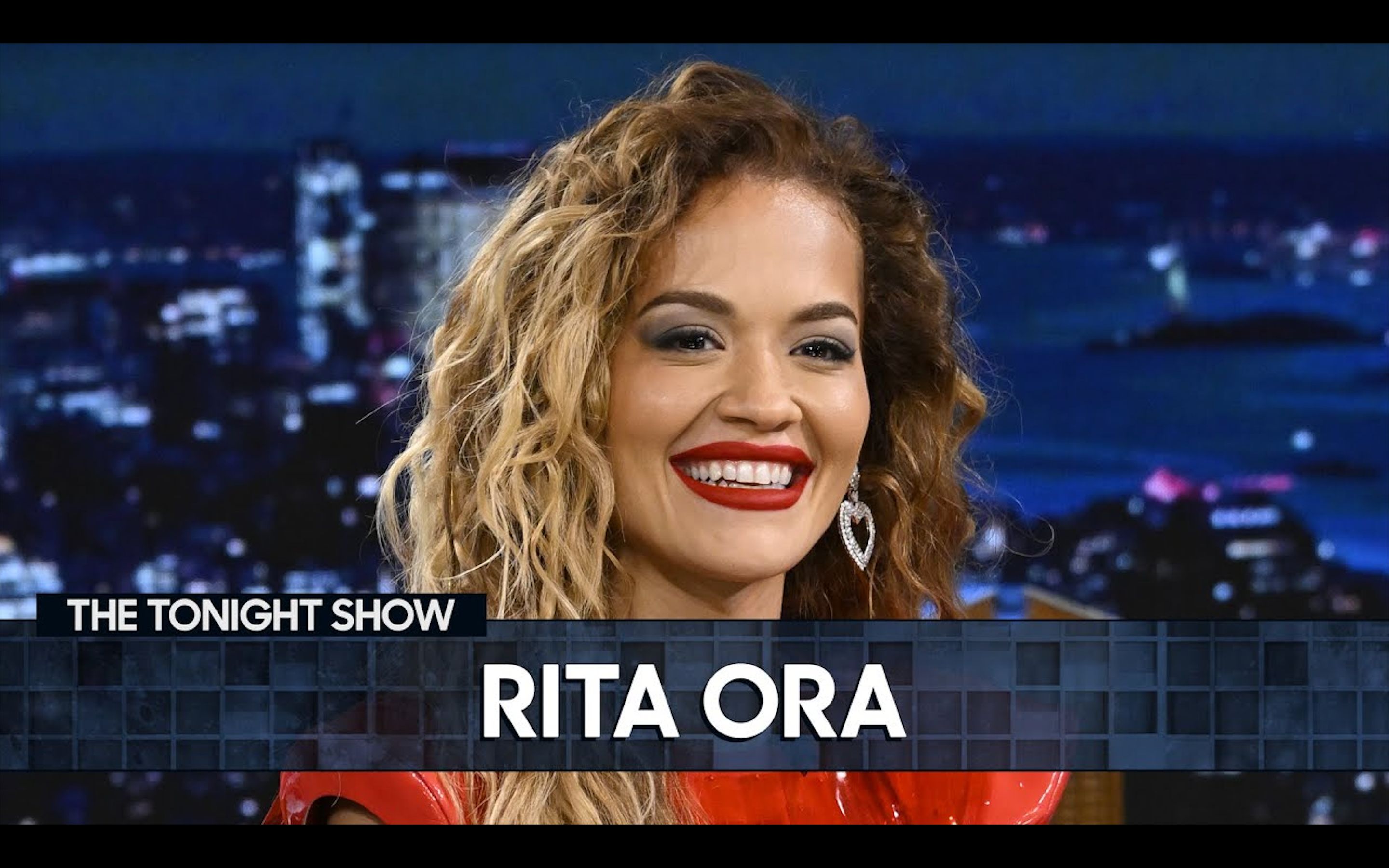 【rita ora】日他姐谈在泰勒斯的eras时代巡演途中与水果姐一起玩耍