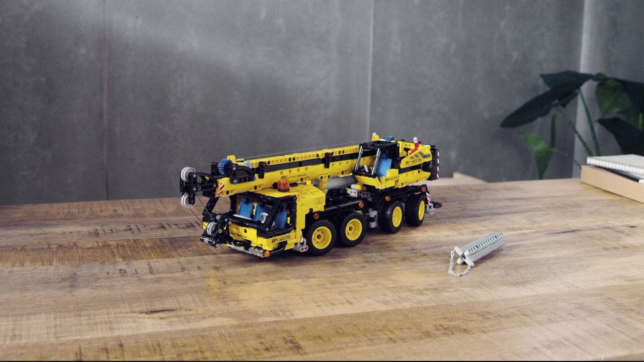 乐高科技组42108移动式起重机